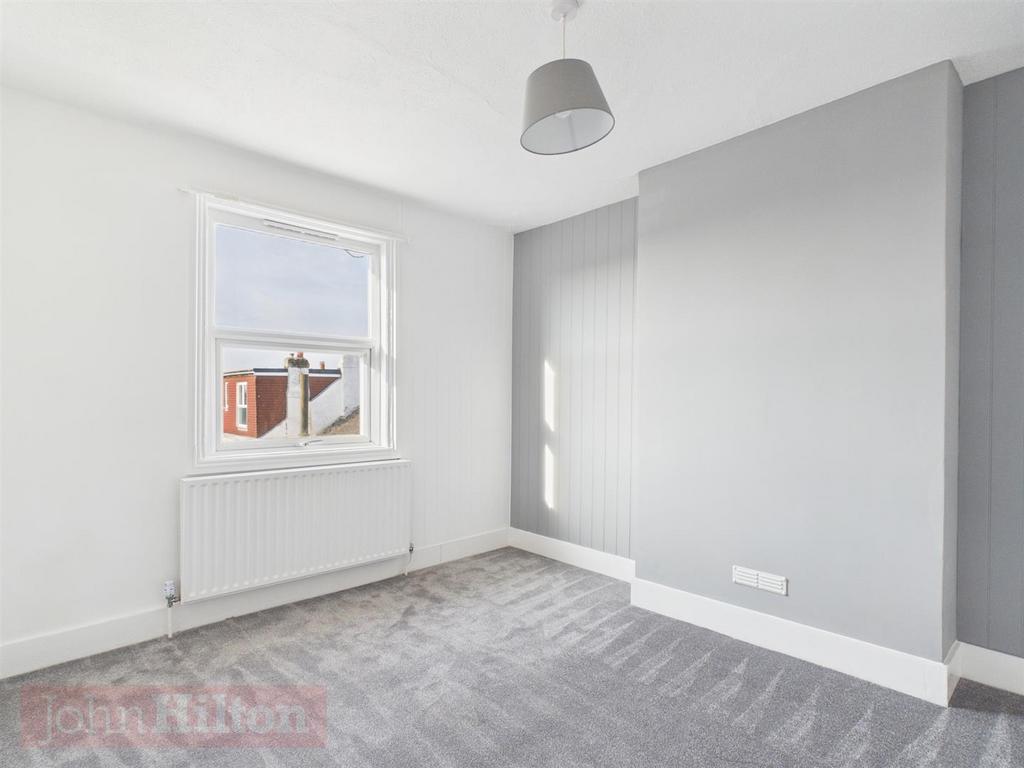 CAM02534 G0-PR0667-STILL011.jpg