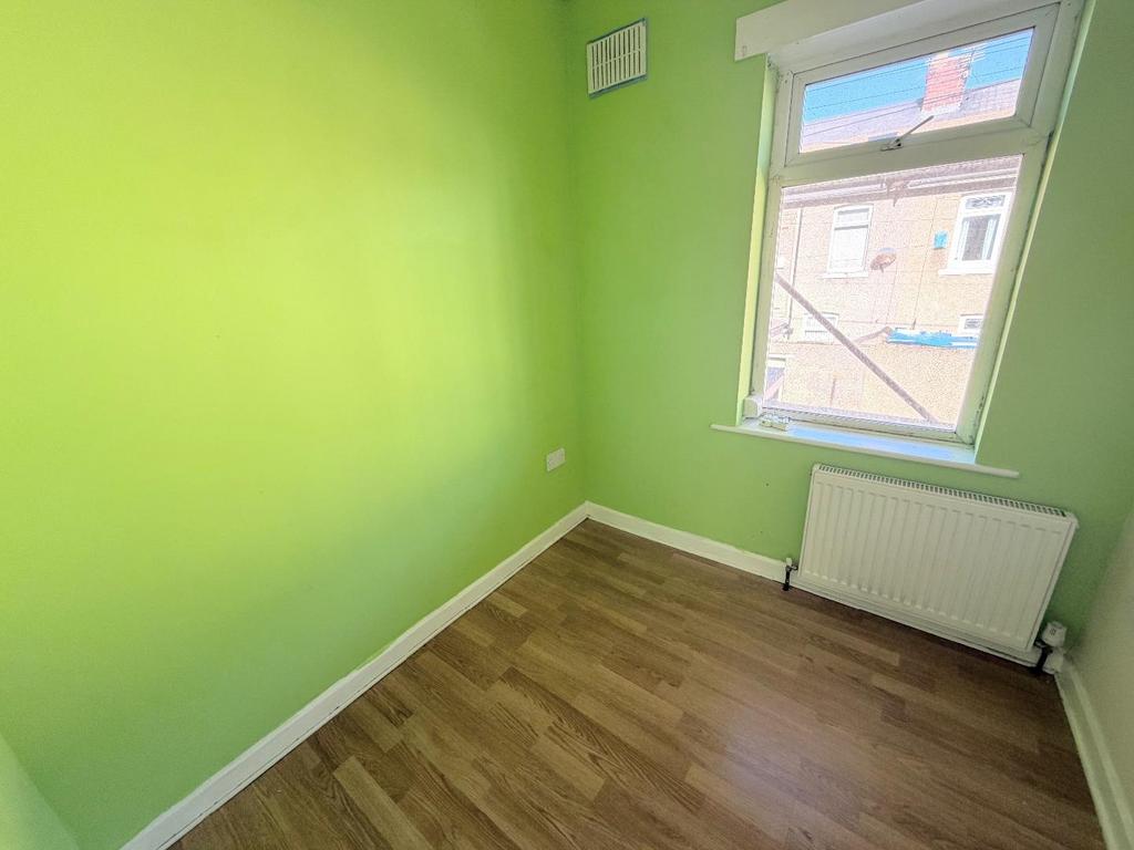 Bedroom 3 (rear)