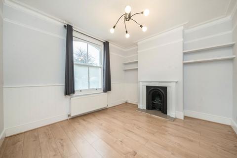 2 bedroom terraced house to rent, Mill Hill Road, London W3