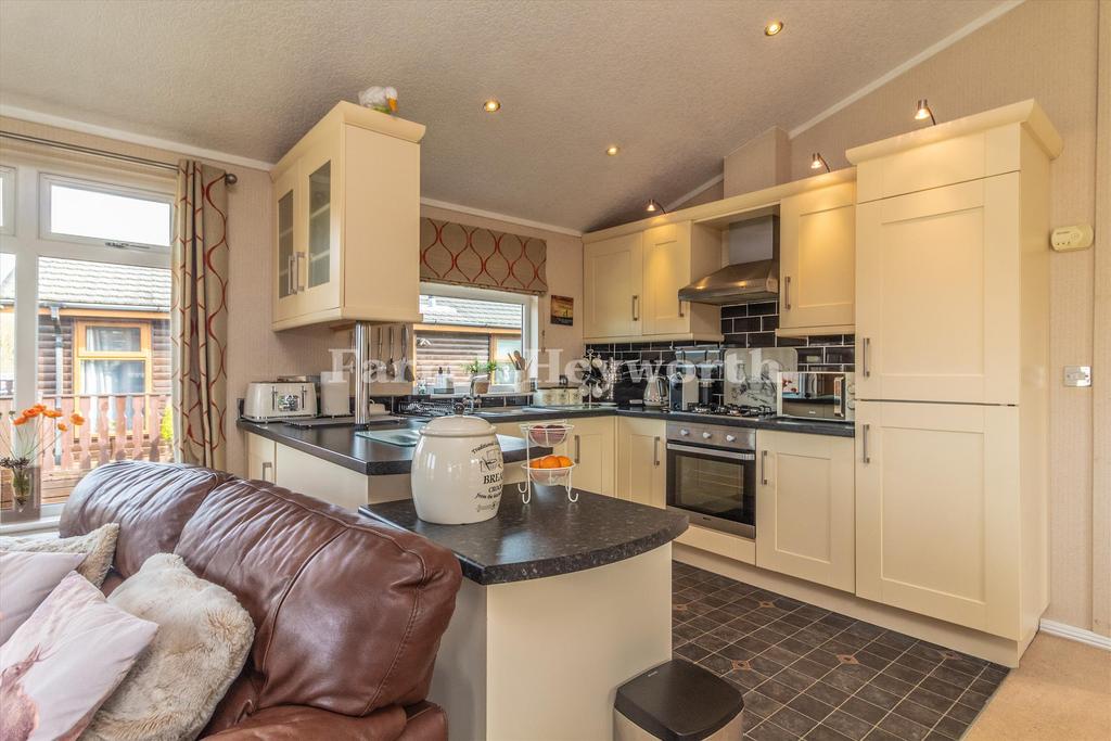 Kitchen Area image 2