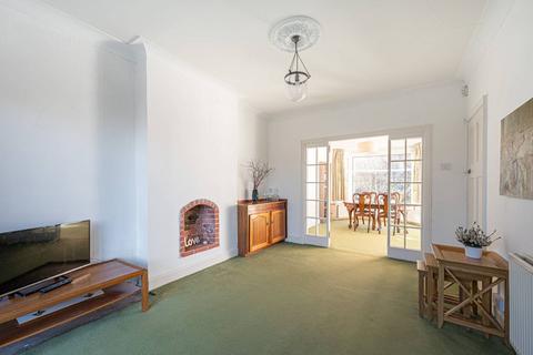 3 bedroom semi-detached house to rent, OAKWOOD PARK ROAD, Southgate, London, N14