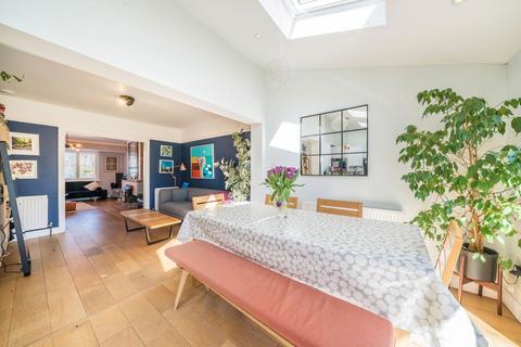 4 bedroom semi-detached house for sale, Waverley Avenue, Surbiton KT5