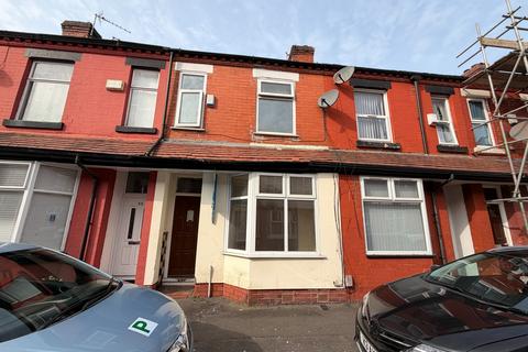 2 bedroom terraced house to rent, Crondall street, Fallowfield, Manchester, M14