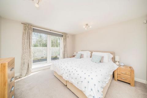 2 bedroom flat for sale, Lamberts Road, Surbiton KT5