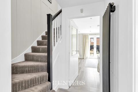 3 bedroom terraced house for sale, Weave Close, Middleton, Manchester, M24