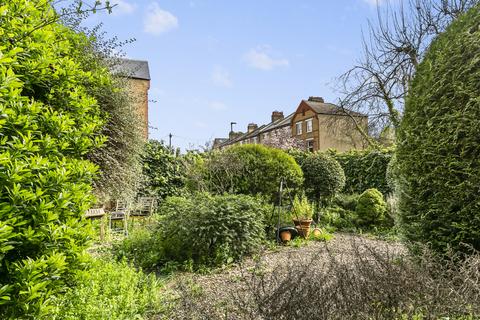 2 bedroom flat for sale, Orlando Road, LONDON, SW4