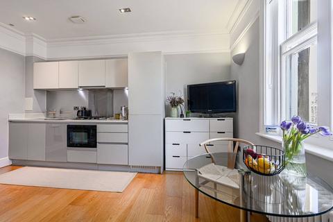 1 bedroom flat for sale, West Cadet Apartments, Woolwich Common, London, SE18