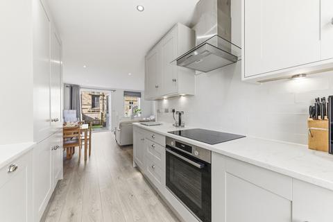 3 bedroom townhouse for sale, Ilkley Road, Otley, LS21