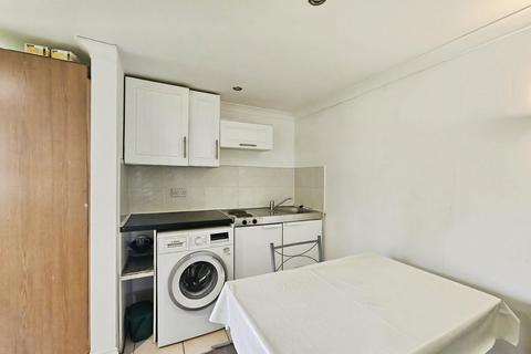 undefined, Coppermill Road, Wraysbury, Staines-upon-Thames, Berkshire, TW19