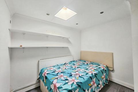 undefined, Coppermill Road, Wraysbury, Staines-upon-Thames, Berkshire, TW19