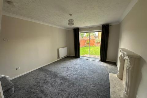 2 bedroom house to rent, Thetford Way, WALSALL