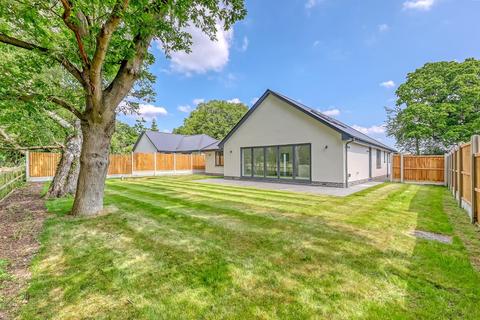 3 bedroom detached bungalow for sale, 2, The Meadows, Rivenhall