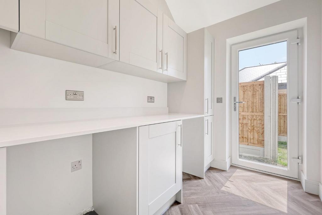 87 8v8a4562 22 copy.jpg