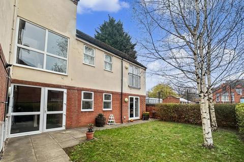 2 bedroom apartment to rent, Derby Road, Stapleford, Nottingham