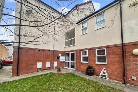 2 bedroom apartment to rent, Derby Road, Stapleford, Nottingham