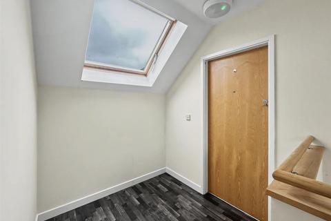 2 bedroom apartment to rent, Derby Road, Stapleford, Nottingham