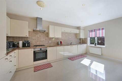 undefined, Birch Close, Banstead