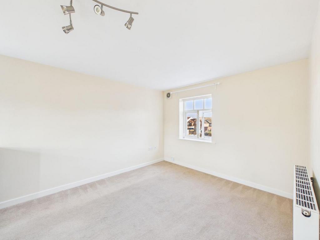 CAM04169 G0-PR0194-STILL007.jpg