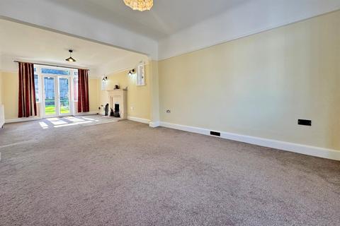 3 bedroom detached house to rent, Bournemouth