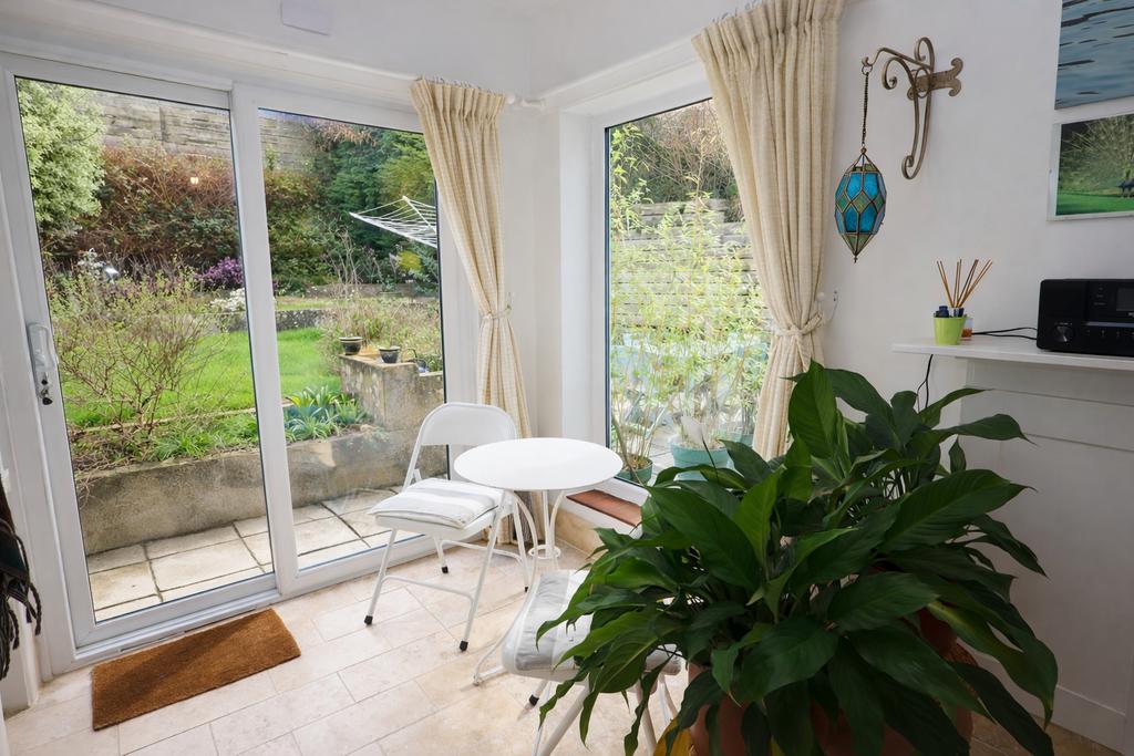 Garden room to garden