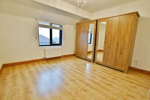 undefined, Derwent Close, Dronfield, S18 2FQ