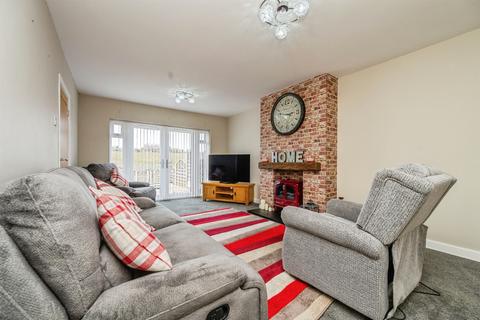 3 bedroom semi-detached bungalow for sale, Heath Drive, Kidderminster