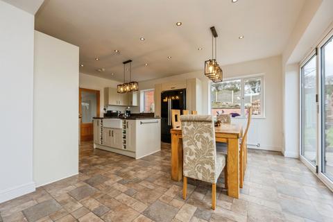 3 bedroom semi-detached bungalow for sale, Heath Drive, Kidderminster