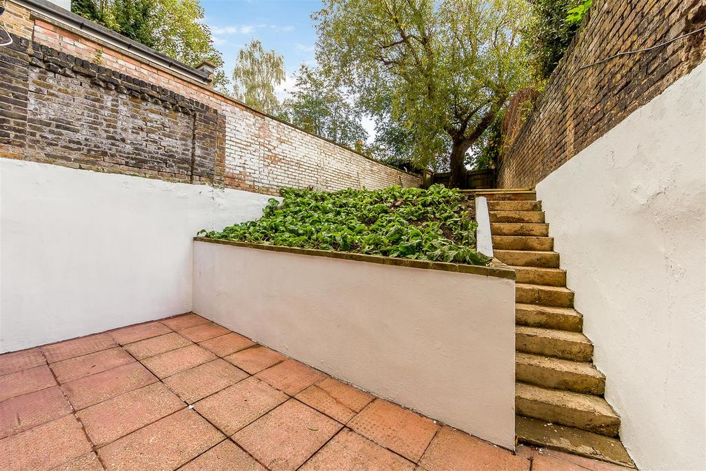 Lettings Brook Green Batoum Gardens  - Garden.jpg