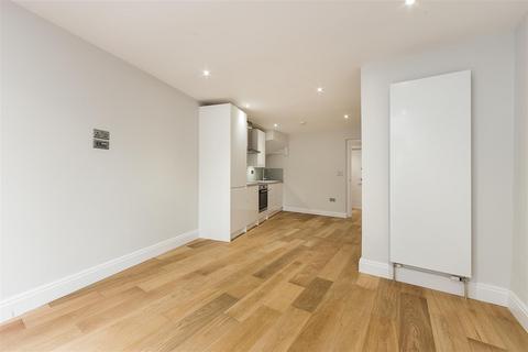2 bedroom flat to rent, Batoum Gardens, Brook Green, London W6
