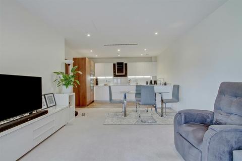 2 bedroom flat to rent, Hurley Court, 953 High Road, North Finchley