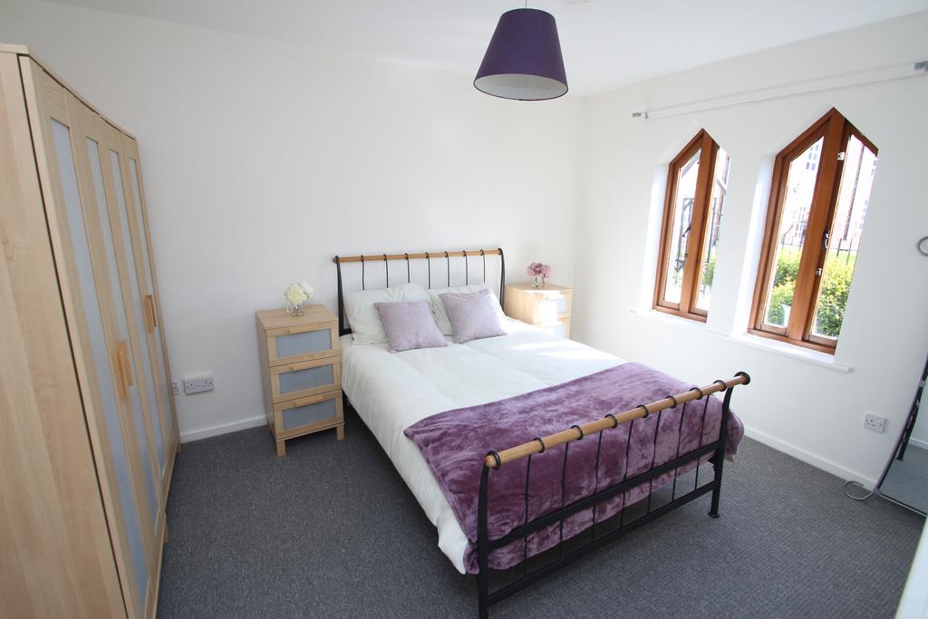 Apartment in Newcastle upon Tyne, Tyne and Wear - View 4