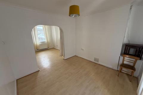 2 bedroom house to rent, Swansea SA1
