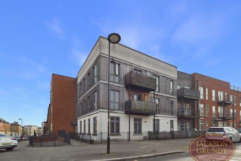 2 bedroom apartment for sale, The Square, Upton, NN5 4EZ