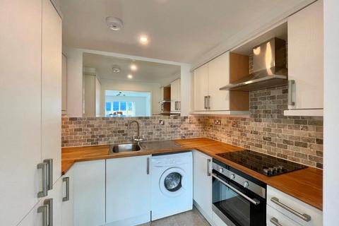 undefined, Hirondelle Close, Northampton, NN5 6YS