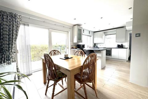 undefined, Bedale Avenue, Skelmanthorpe, Huddersfield HD8 9EX