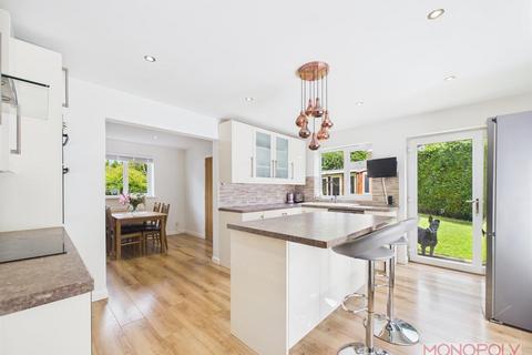 4 bedroom detached house for sale, Greenway, Farndon