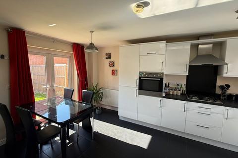 3 bedroom semi-detached house for sale, Millport Drive, Eye, Peterborough