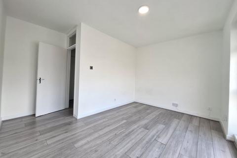 1 bedroom flat to rent, Avenue Road, London N15