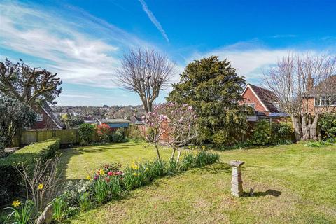 4 bedroom detached house for sale, Sedlescombe Road North, St. Leonards-On-Sea