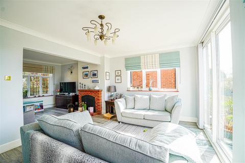 4 bedroom detached house for sale, Sedlescombe Road North, St. Leonards-On-Sea