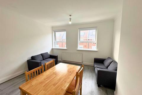 undefined, Green Lanes, London