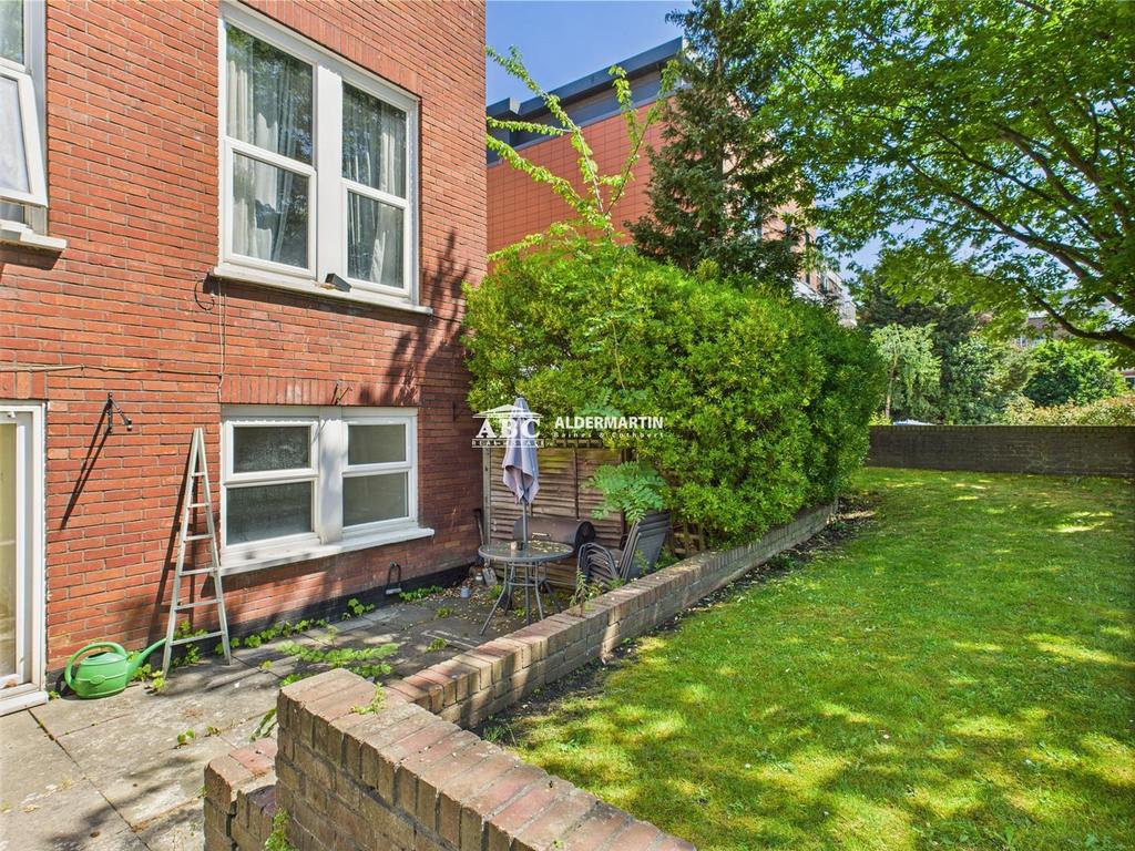 CAM03215 G0-PR0070-STILL001.jpg