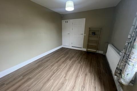 2 bedroom apartment to rent, Merches Gardens, CARDIFF