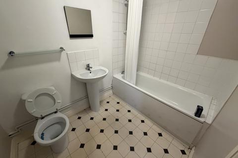 2 bedroom apartment to rent, The Maypole, 9 Broughton Road, Salford, M6