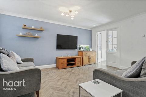 4 bedroom semi-detached house for sale, Malkin Drive, Harlow