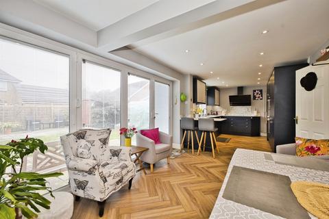 undefined, Boundary Way, Glastonbury