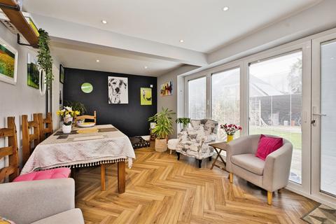 undefined, Boundary Way, Glastonbury