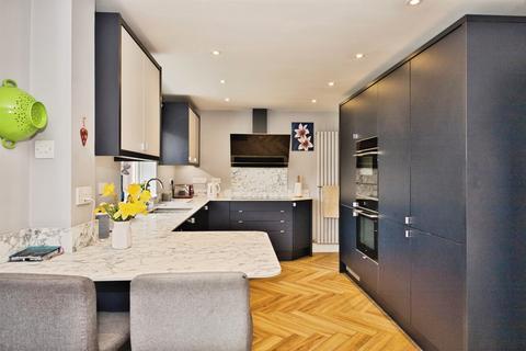 undefined, Boundary Way, Glastonbury