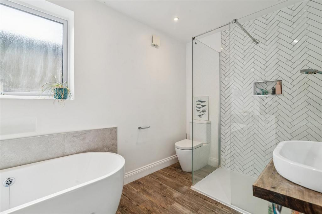 Montgomery Road, W4 - FOR SALE