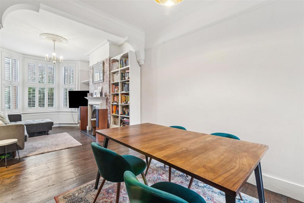 Montgomery Road, W4 - FOR SALE